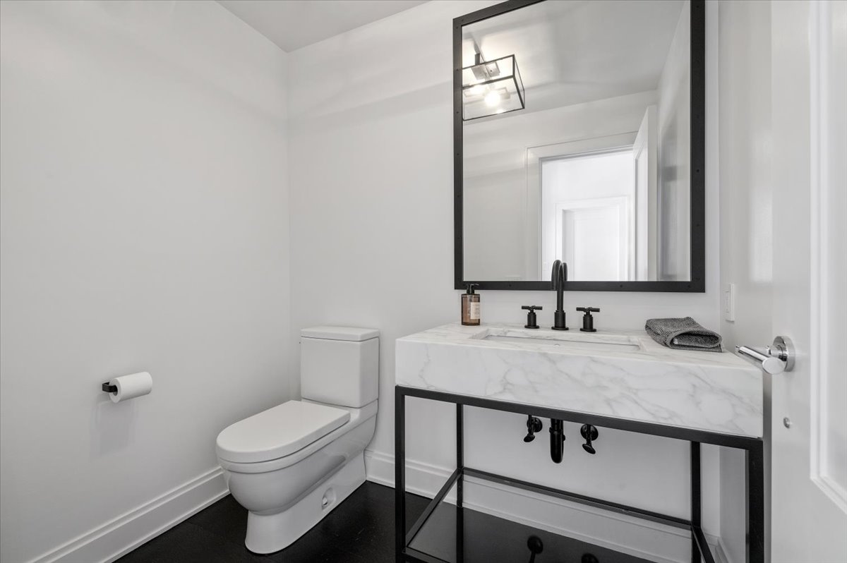 04-780_5886 04-780_5886